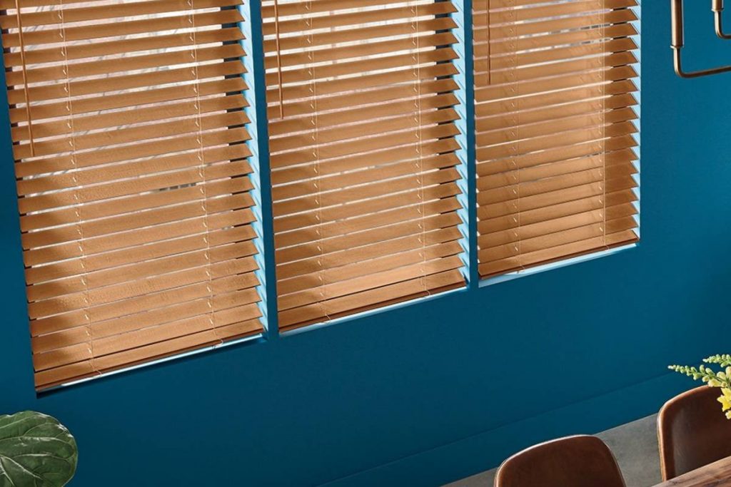 Graber Wood Blinds in a living room near Columbia and Spring Hill, Tennessee (TN)